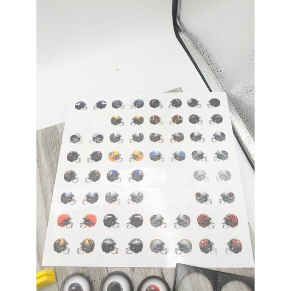 NFL-opoly Junior Game Replacement 4 Movers Tokens And Stickers - Picture 2 of 5